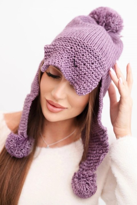 Czapka damska zimowa z wełną z daszkiem i pomponami K475 fioletowa