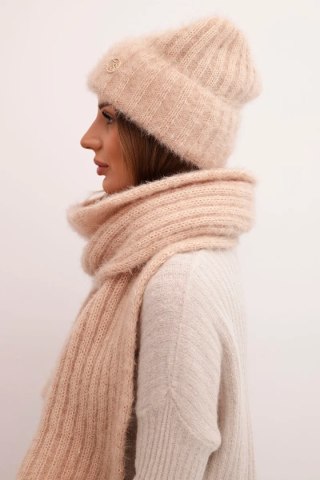 Komplet damski czapka i długi szalik z miękkiej przędzy – Beżowy | Stylowy Wieszak