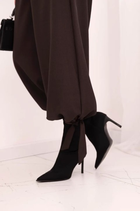 Spodnie damskie z szeroką nogawką i wiązaniem u dołu – Brązowe | Stylowy Wieszak