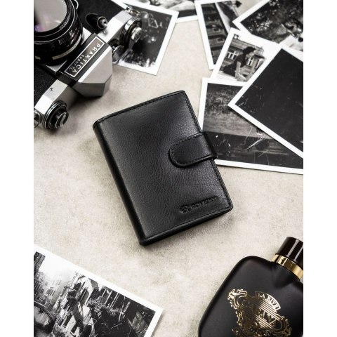 Czarny portfel męski ze skóry naturalnej mieszczący dowód rejestracyjny i wyposażony w system RFID - Rovicky