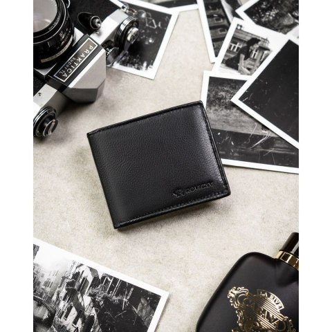 Mały, czarny portfel męski ze skóry naturalnej wyposażony w system RFID - Rovicky