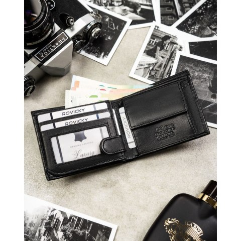 Mały, czarny portfel męski ze skóry naturalnej wyposażony w system RFID - Rovicky