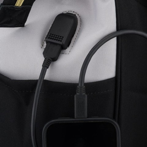 Plecak damski z poliestru w szaro-czarnym kolorze, idealny na bagaż podręczny - Peterson