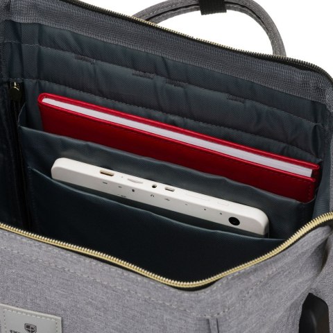 Plecak damski z poliestru w szarym kolorze zamykany bezpiecznym suwakiem - Peterson