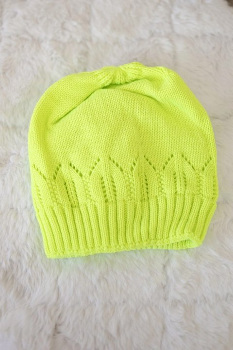 ciepła czapka damska z wełną – zielony neon