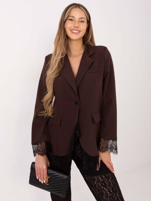 Jednorzędowa marynarka damska zapinana na guzik w kolorze brązowym ITALY MODA fason klasyczny