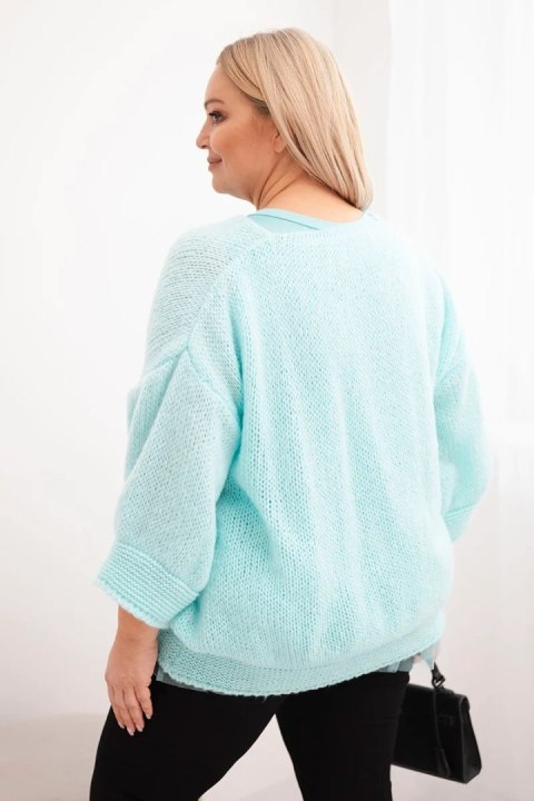 Miętowy komplet damski: sweter z dekoltem V i bluzka wiskozowa z koronkowym dołem – włoska produkcja