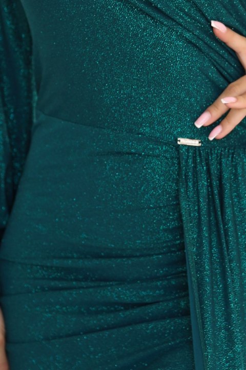 658-2 Połyskująca brokatowa sukienka maxi na jedno ramię z asymetrycznym rękawem i rozcięciem - butelkowa zieleń - M