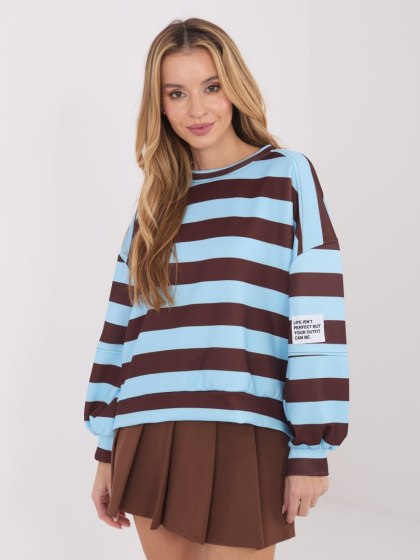 Bluza damska oversize w paski z naszywką – jasnoniebieska | Italy Moda