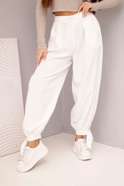 Spodnie damskie z szeroką nogawką i wiązaniem u dołu – białe, produkcja włoska