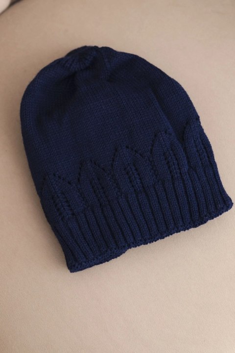 ciepła czapka damska z wełną i akrylem – granatowa