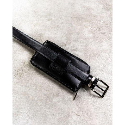 Skórzana, czarna saszetka męska z systemem RFID - Rovicky