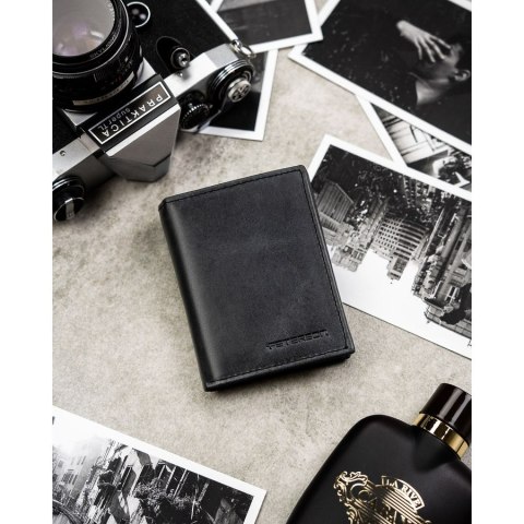 Pionowy, czarny portfel męski ze skóry naturalnej wyposażony w system RFID - Peterson