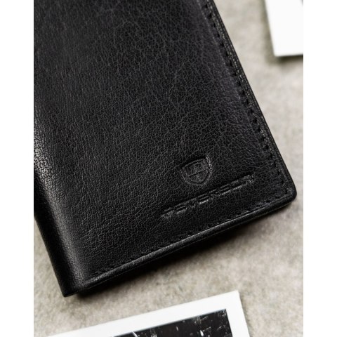 Pionowy portfel męski ze skóry naturalnej w czarnym kolorze, model bez zapięcia zewnętrznego - Peterson