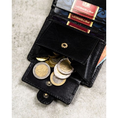 Portfel męski ze skóry naturalnej w czarnym kolorze, model zamykany zatrzaskiem - Peterson