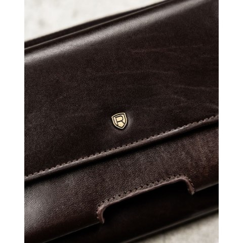 Skórzana, dwukomorowa saszetka męska w brązowym kolorze zamykana suwakiem - Rovicky