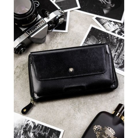 Skórzana, dwukomorowa saszetka męska w czarnym kolorze zamykana suwakiem - Rovicky