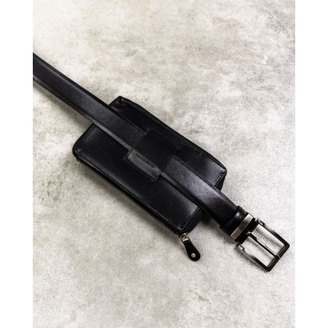 Skórzana, dwukomorowa saszetka męska w czarnym kolorze zamykana suwakiem - Rovicky