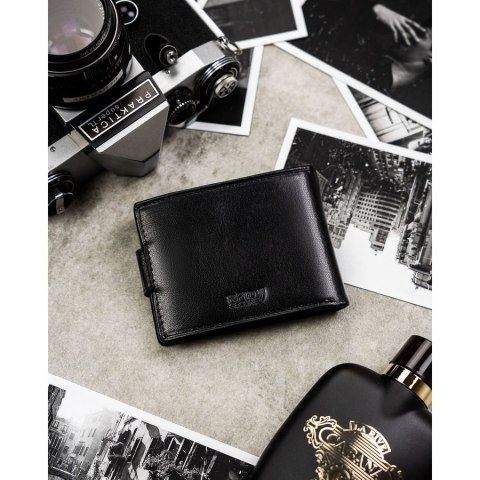 Skórzany, czarny portfel męski zamykany na zatrzask, wyposażony w system RFID - Peterson