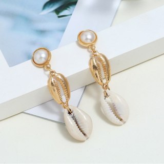 Kolczyki wiszące z muszelką złote K1112