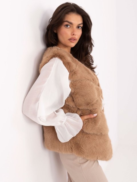 Kamizelka AT-KZ-2349.00P camelowy S/M