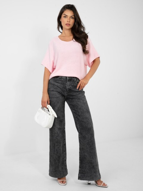 Jasnoróżowy sweter damski z rękawem 3/4