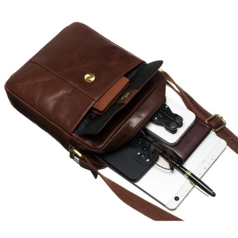 Brązowa listonoszka męska ze skóry naturalnej, zamykana suwakiem - Peterson