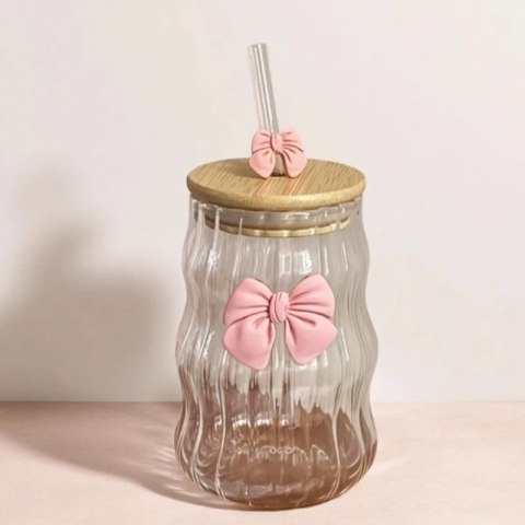 Szklanka z falowanymi ściankami KOKARDA 450 ml ze słomką i pokrywką SZK183