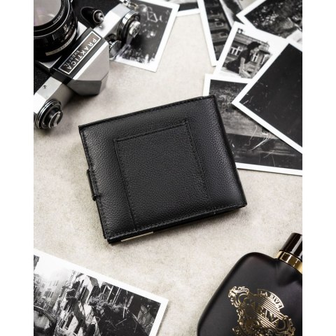 Duży portfel męski ze skóry naturalnej w czarnym kolorze zamykany zatrzaskiem - 4U Cavaldi