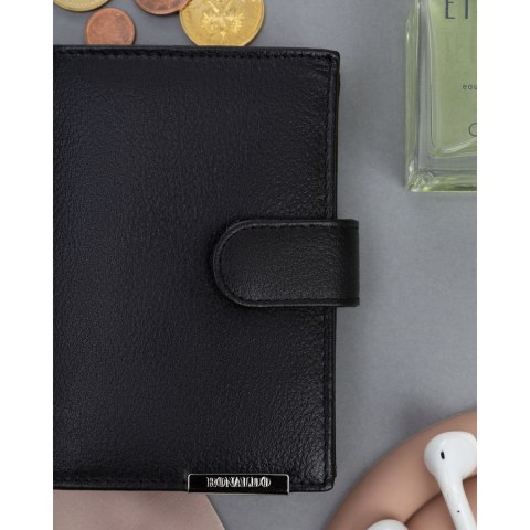 Duży, skórzany portfel męski w czarnym kolorze zamykany zatrzaskiem - 4U Cavaldi