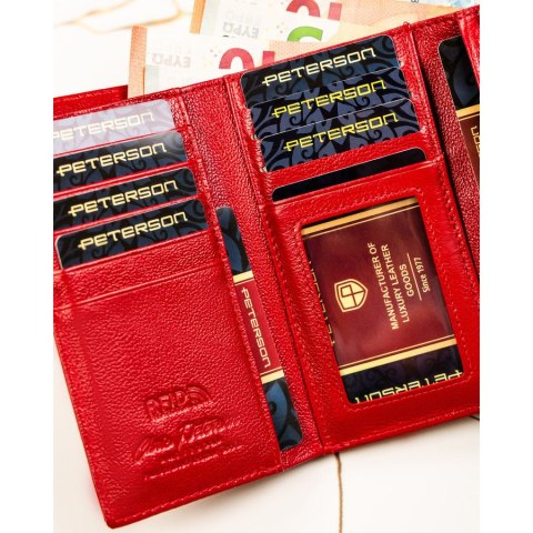 Portfel damski ze skóry naturalnej w czerwonym kolorze zamykany na zatrzask i bigiel - Peterson