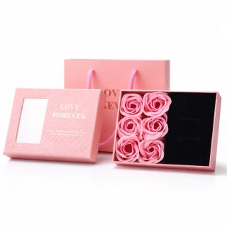 Pudełeczko na biżuterię z 6 szt. zapachowych róż mydlanych, różowe na prezent BUK28R