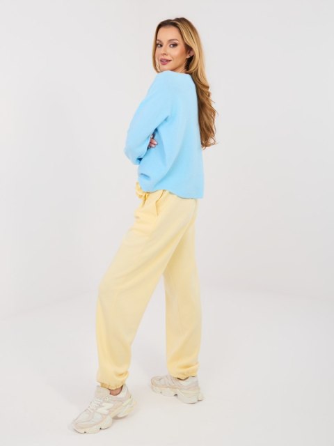 Miękkie spodnie dresowe damskie typu jogger materiał masełko