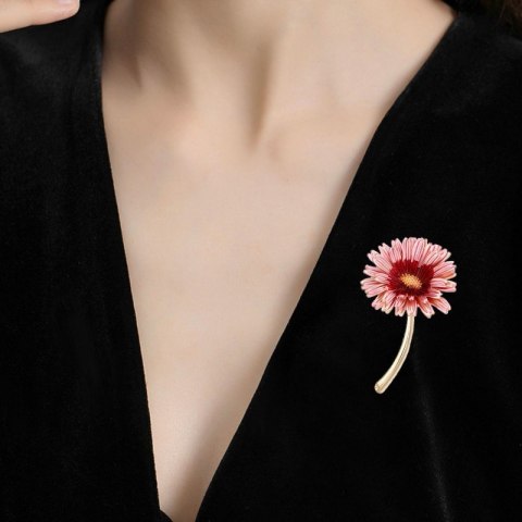 Broszka ozdobna emaliowana różowa stokrotka ombre BZ199