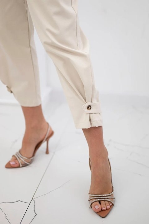 spodnie damskie beżowe stylizacja elegancka