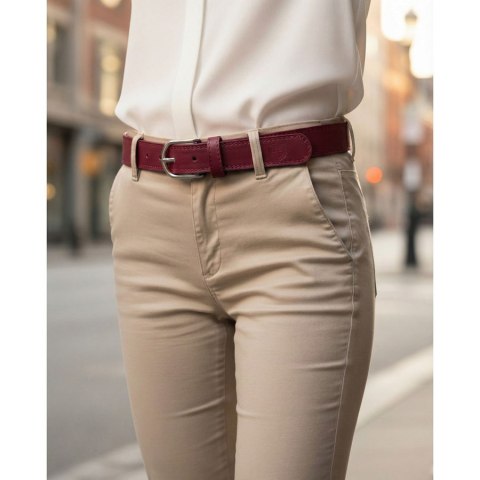 Burgundowy pasek damski ze skóry ekologicznej z klasyczną, srebrną klamrą - Peterson