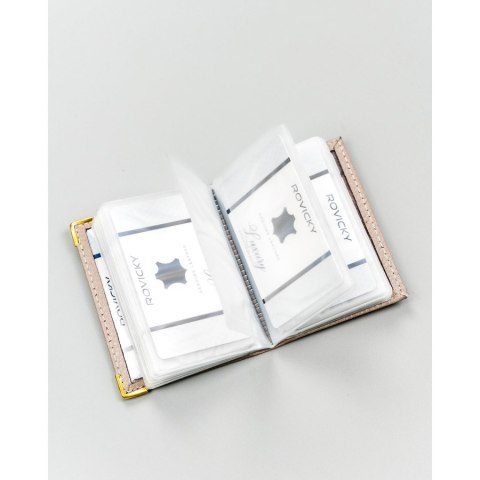 Beżowe etui na karty wykonane ze skóry naturalnej