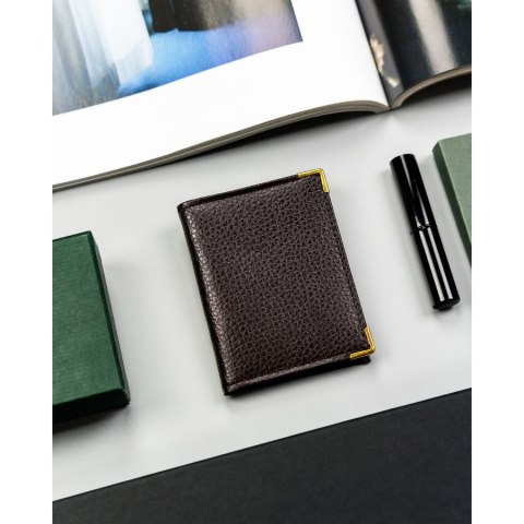 Brązowe etui na karty wykonane ze skóry naturalnej