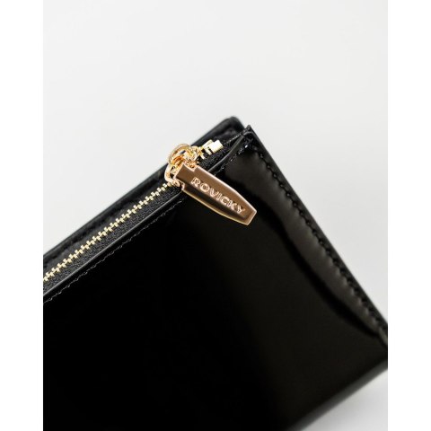 Czarny, duży portfel damski ze skóry ekologicznej zamykany suwakiem i zatrzaskiem - Rovicky