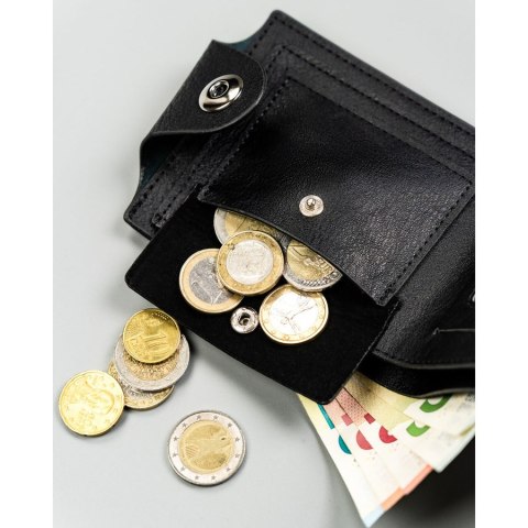 Czarny portfel męski ze skóry ekologicznej zapinany na magnes - 4U Cavaldi