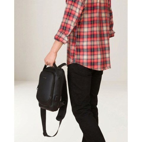 Czarna saszetka męska na ramię wykonana ze skóry ekologicznej - Rovicky