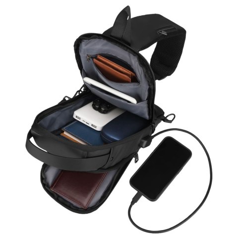 Czarna saszetka męska na ramię wykonana ze skóry ekologicznej - Rovicky