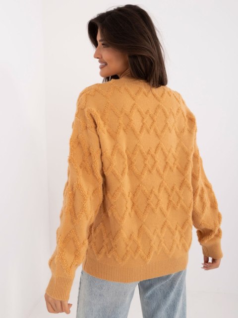 Sweter-AT-SW-2361.61-camelowy