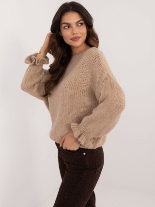 Ciemnobeżowy sweter damski oversize z falbankami i dodatkiem wełny ITALY MODA