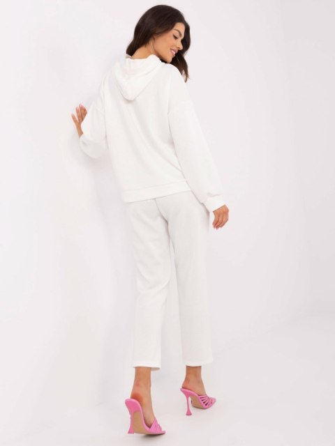 Komplet-DHJ-KMPL-20335.44-ecru