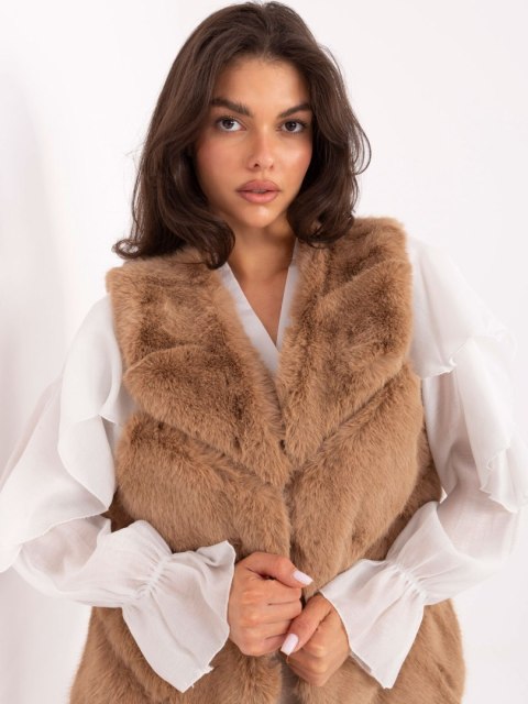 Kamizelka-AT-KZ-2349.00P-camelowy