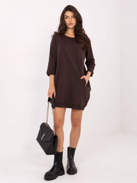 Sukienka-RV-SK-6839.95-ciemny brązowy
