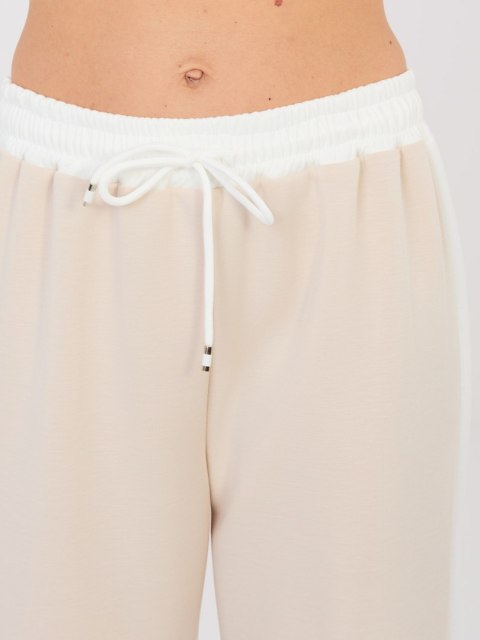 Komplet-IT-KMPL-22210.95-beżowy