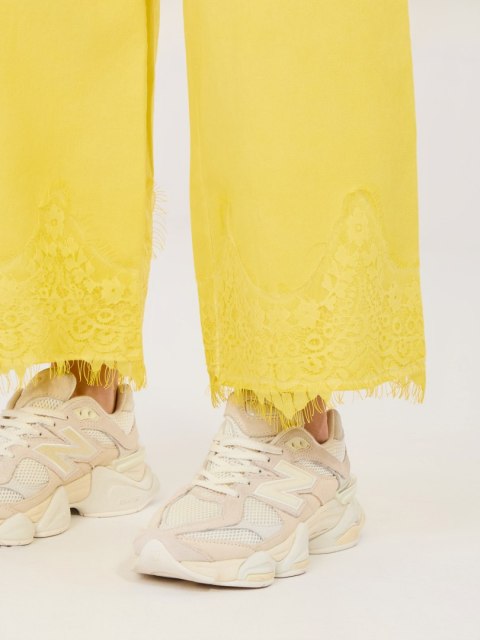 Spodnie-IT-SP-FL9995.57-żółty