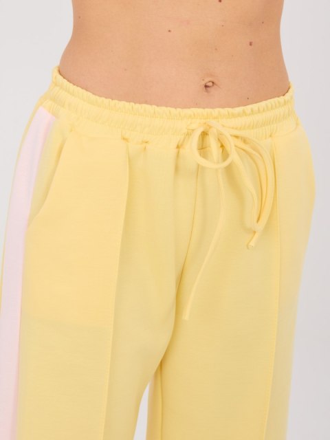 Komplet-IT-KMPL-22211.31-jasny żółty